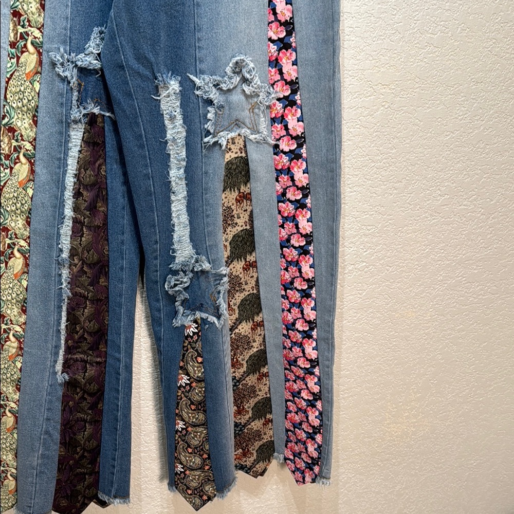 Light Wash Blue Wide Leg Jeans with Floral Patch Panels - Picture 4 of 14
